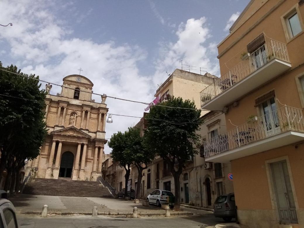 Piazza Salvatore 7, Gocce Di Sicilia รากูซา ภายนอก รูปภาพ