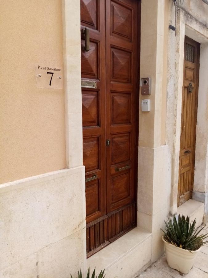 Piazza Salvatore 7, Gocce Di Sicilia รากูซา ภายนอก รูปภาพ